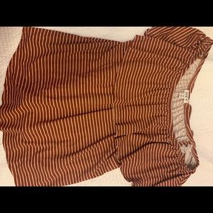 Off the shoulder loose shirt